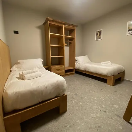 Du Parc Apartment *
